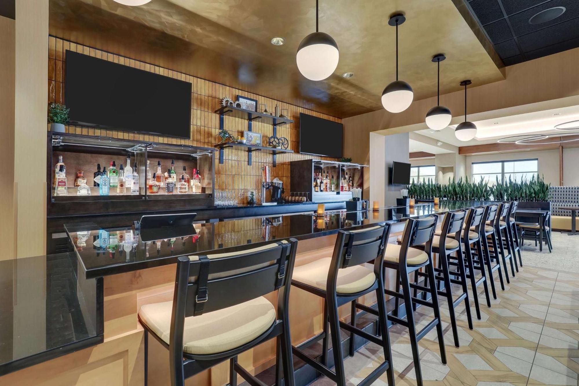 Drury Inn & Suites Lafayette In ภายนอก รูปภาพ