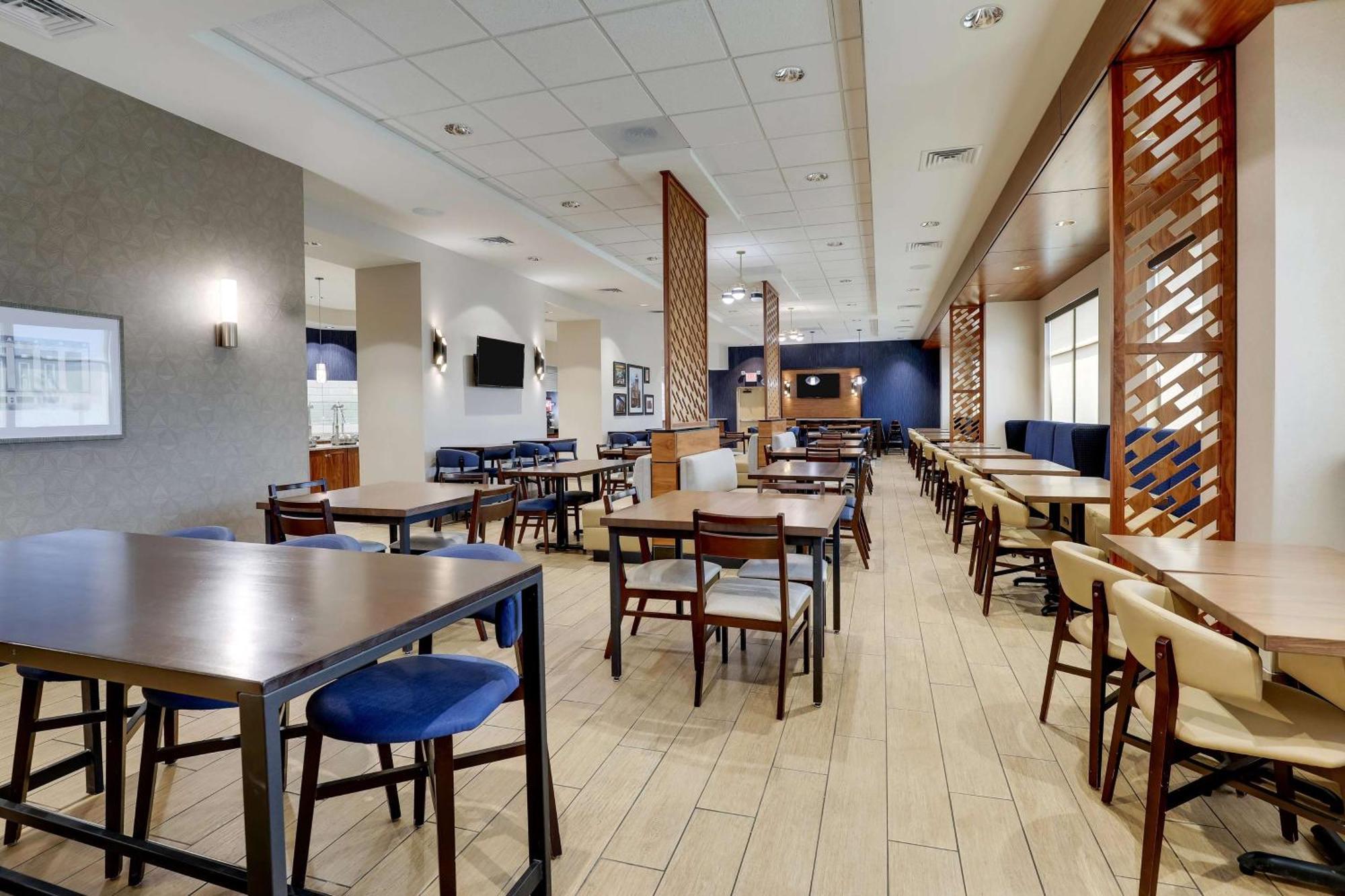 Drury Inn & Suites Lafayette In ภายนอก รูปภาพ